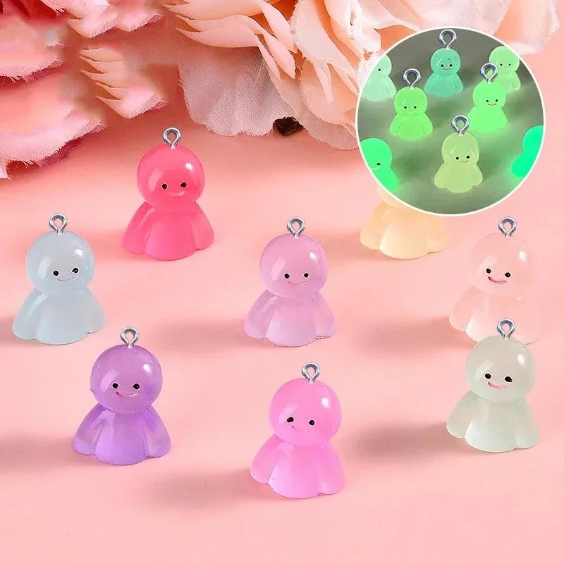 10Pcs Glow In Dark Cartoon Dol - Resin Craft Supplies recension och pris